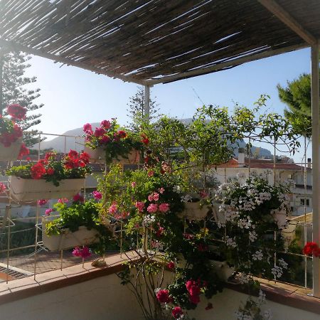 La Stanza Di Angi A Mondello Hotel Палермо Екстериор снимка